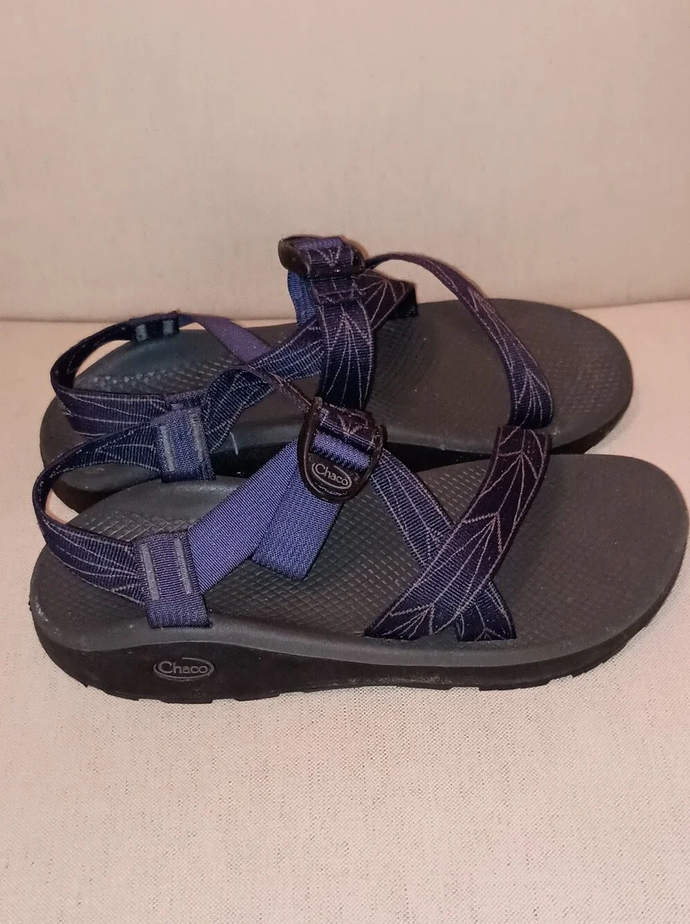 Chaco Navy Blue Patterned Strap Sandals Men's 11